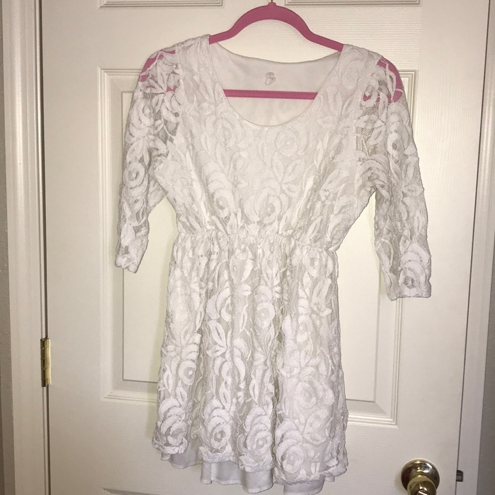 Pink Blush Maternity tunic beautiful white lace